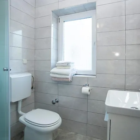 Volarevic Apartment *